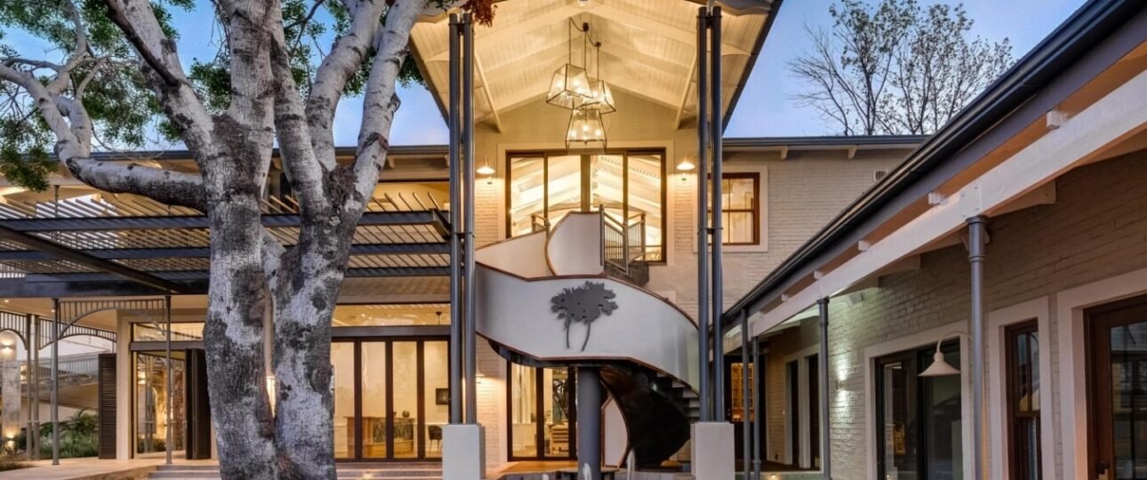 Palm River Entrance-Staircase